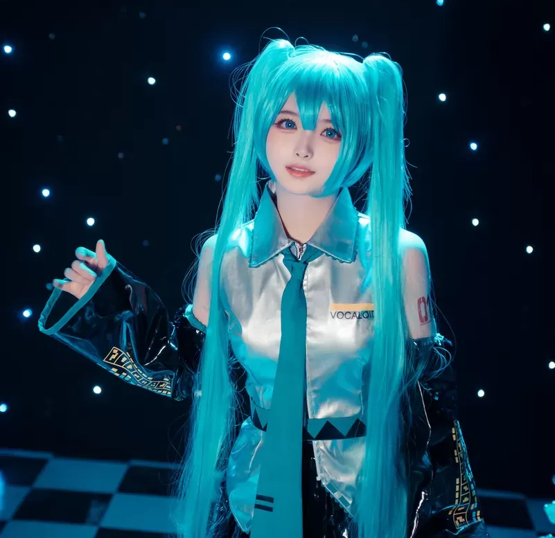 Blacqkl（白莉爱吃巧克力） cosplay Hatsune 白莉爱吃巧克力Miku-FACG次元领域